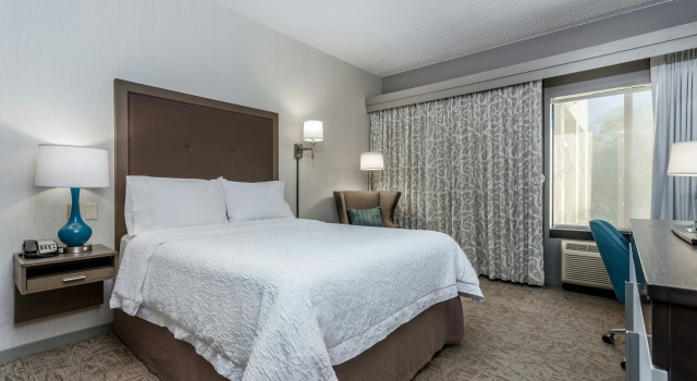 Hampton Inn Milwaukee Airport, Rezerwuj Hotel Milwaukee Wisconsin