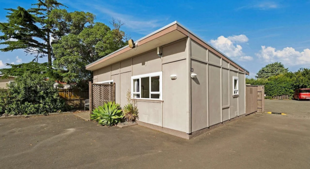 Люкс Comfort Inn Westshore Beach