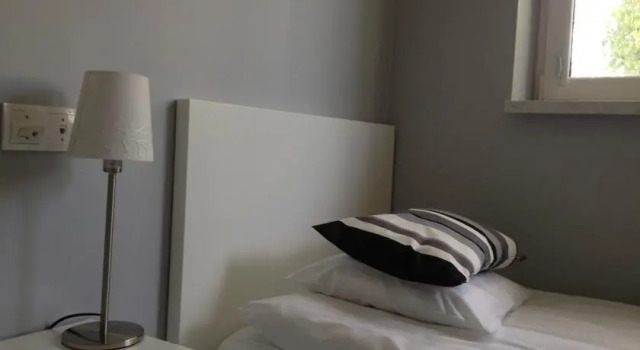 Hostel Broniewskiego, Varaa Hostelli Bielany Varsova