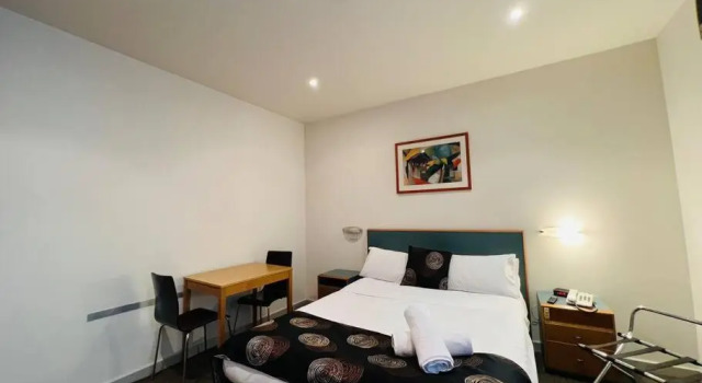 438/247 entire 1BR exHotel Room in the heart of city, Book Hotel Port Adelaide 