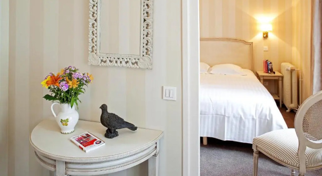 Полулюкс Hostellerie des Trois Pigeons, Paray-le-Monial