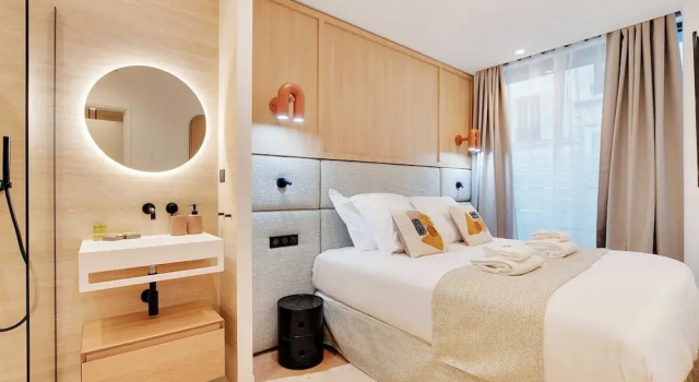 Апартаменты Authentic Apartment - 3br/6p - Moulin Rouge