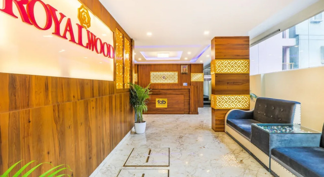 Royal Wood Executive, Rezervovat Hotel Hotely v Bangalore s parkováním, Parkování