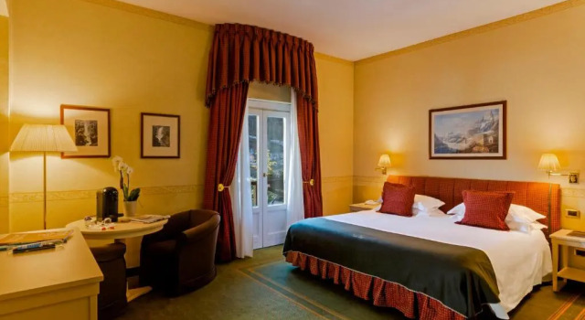 Номер Standard с видом на горы Grand Hotel Royal E Golf