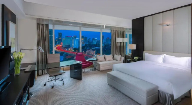 Двухместный номер Executive Premier Hilton Shanghai City Center