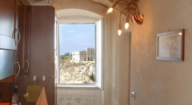 Appartamenti In Centro e Sul Mare, Book Hotel Tropea Calabria