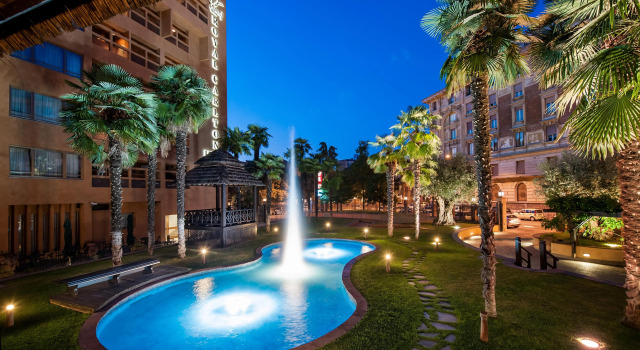 Отель Royal Hotel Carlton
