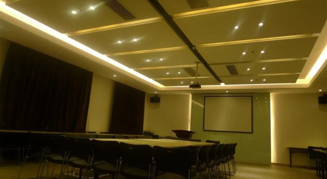 Motel 168 Fuyang Yingzhou Middle Road Branch, Rezerwuj Motel Motele w Fuyang, Motel
