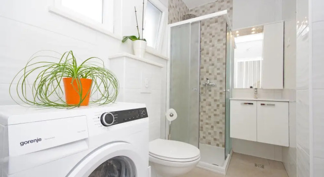 Amazing Home in Drvenik With Wifi and 3 Bedrooms, 预订 酒店 德尔韦尼克 Makarska Riviera