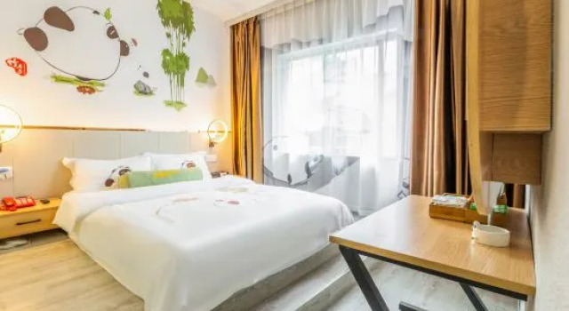 Люкс Мансарда Zhufangzi Cinema Hotel (Anyue Beimenkou)