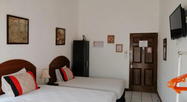 Трёхместный номер Standard Novohostal B&B