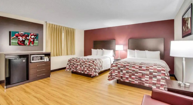 Четырёхместный номер Superior Red Roof Inn Franklin, KY