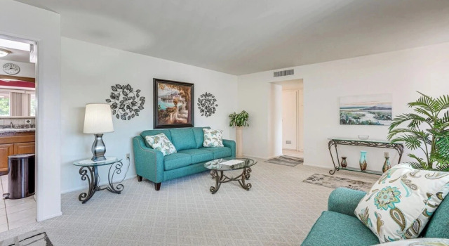 On Sun City South Golf Course! Quiet Home w/ Patio