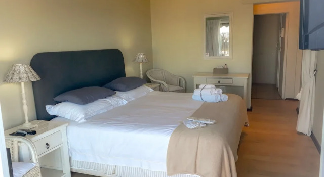 Номер Comfort Whales Way Ocean Retreat