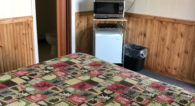 Номер Economy Tenderfoot Cabins & Motel