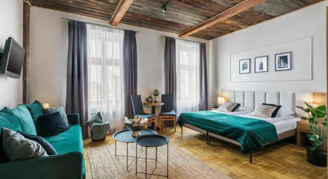 Четырёхместный номер Deluxe Aparthotel Pergamin