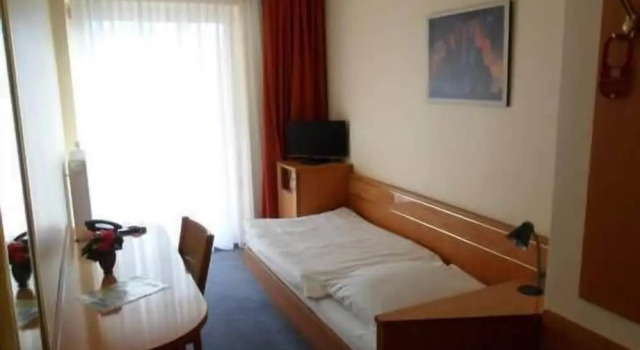 Одноместный номер Standard с балконом Hotel Europa Pforzheim