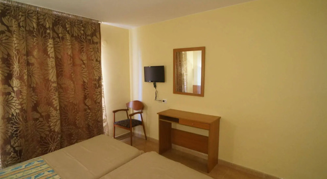 Mefolinkel Suits Hotel