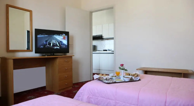 Suite con balcone Zoukotel Hotel