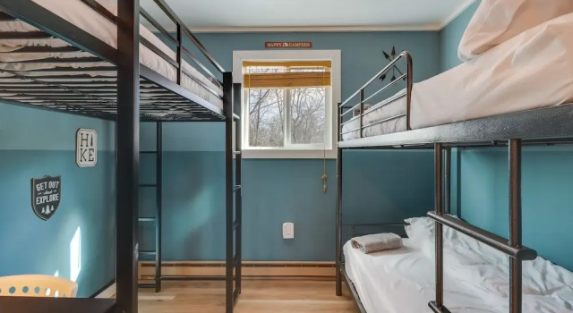Коттедж Private Cottage-style Getaway in Pocono Mountains!