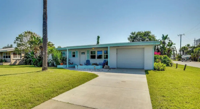 Charming Port Orange Home - Walk to Beach!, Забронировать Дом для отпуска Порт-Ориндж Daytona Beach Area
