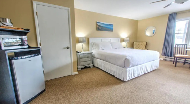 Номер Standard East Shore Lodging