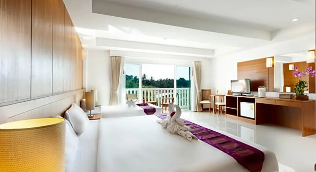 Номер Family с балконом Rawai Princess Hotel