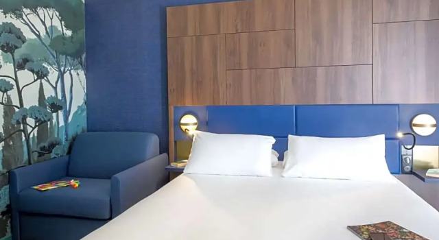 Номер Privilege с балконом и с видом на сад Mercure Marseille Centre Bompard La Corniche
