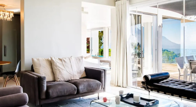 Exceptionally Unique Magnum Villa w Sea Views, Забронировать Вилла Коттеджи Cape Peninsula, Коттедж