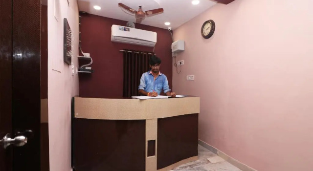 OYO 15722 Hotel Padmavati