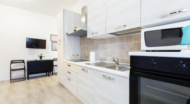 Renovated Flat Subway Yellow Line, Book Hotel Ripamonti Corvetto Milan, near Rogoredo