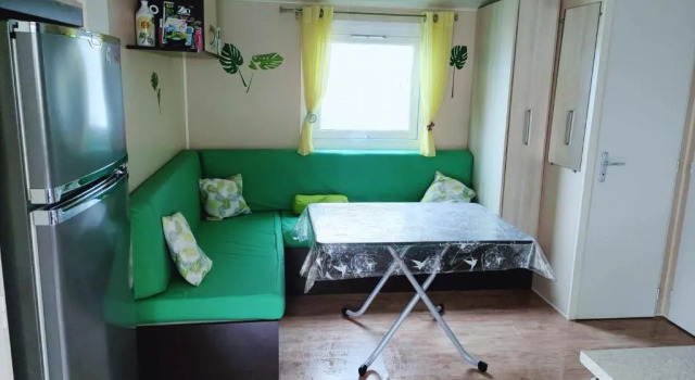 Bungalow de 3 chambres avec piscine partagee sauna et jardin a Saint Julien en Born C, Забронировать Отель Отели Côte landaise с бассейном, Бассейн