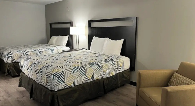 Четырёхместный номер Deluxe Motel 6 Sherman, TX