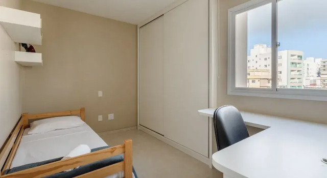 Апартаменты Charming Apt Just 450m From the Beach Emm0202