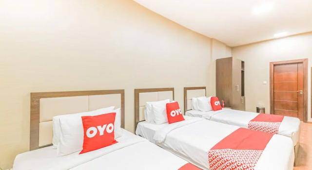 Номер Standard Alpha Suites Hotel