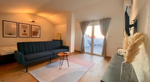 Студия Downtown Apartments