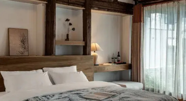 Люкс Deluxe Moshang Qichi | Sunlit Golden Peaks·Snow Mountain Moonlit Zen Garden Resort (Baisha Ancient Town)