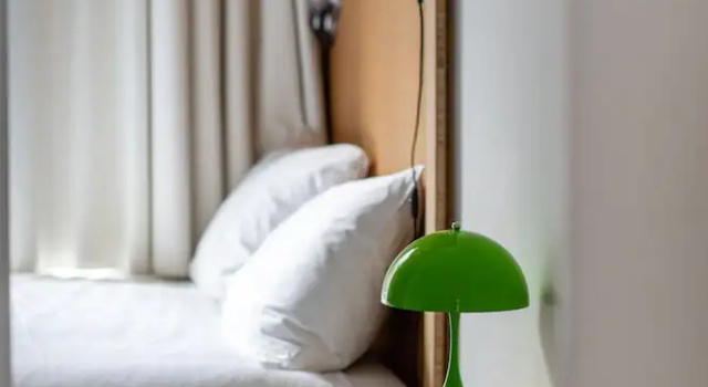 Номер Economy the bellhop
