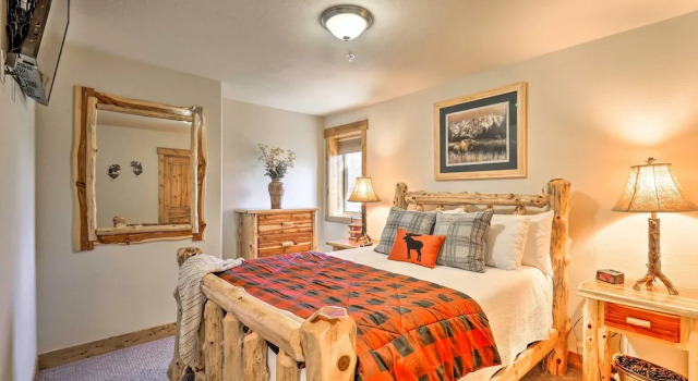 Peaceful Fraser Condo w/ Patio - by Hiking Trails!