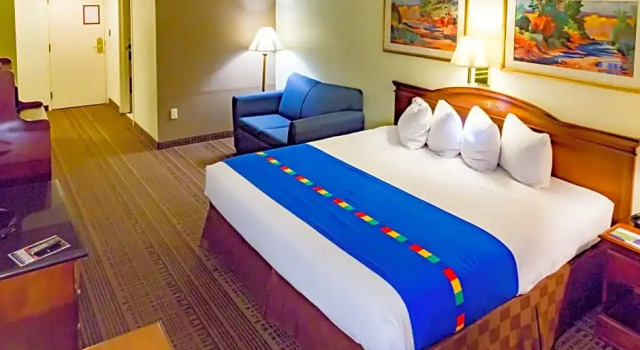 Двухместный номер Premium с балконом Park Inn By Radisson Sharon