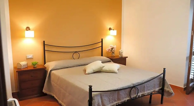 Il Pero, Prenota Hotel Rutino Cilento