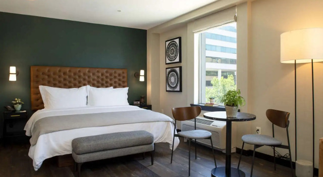 Номер Deluxe The Lloyd Stamford, Tapestry Collection by Hilton