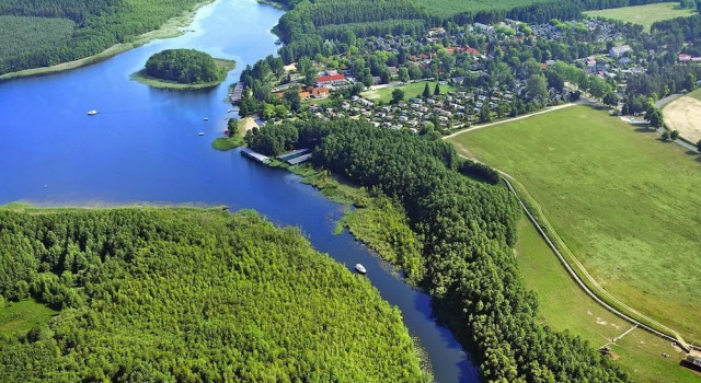 Ferienhaus mit Sauna im Ferienpark Mirow, Забронировать Отель Миров Мекленбургское поозёрье, рядом с Badestrand Granzow