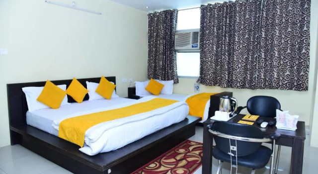 Трёхместный семейный номер Standard с видом на город Hotel Nexus l Hotels In Charbagh Lucknow