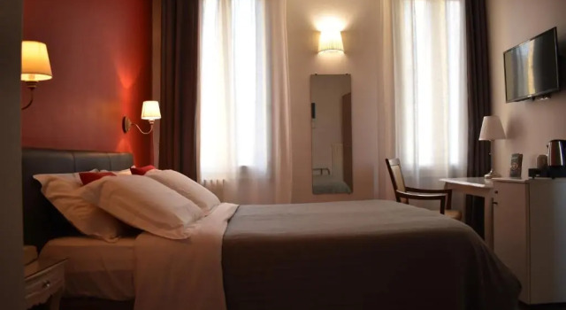 Двухместный номер Standard Hôtel Henri IV