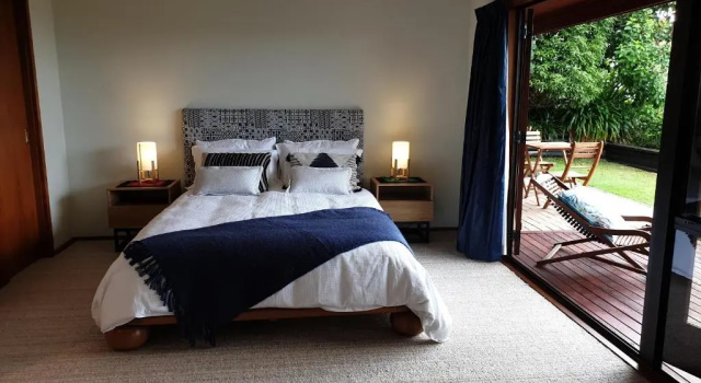Апартаменты Lake View Garden Apartment