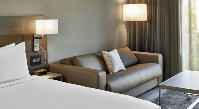 Двухместный номер Premium AC Hotel by Marriott Durham Duke University