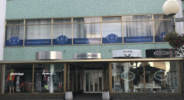 Hafnarstræti Hostel, Забронировать Хостел Акюрейри Hlidarfjall, рядом с Hof - Cultural Center and Conference Hall