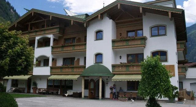 Hotel Garni Ferienhof, Забронировать Отель Отели Майрхофен 4 звезды, рядом с Конгресс-центр Europahaus, 4*