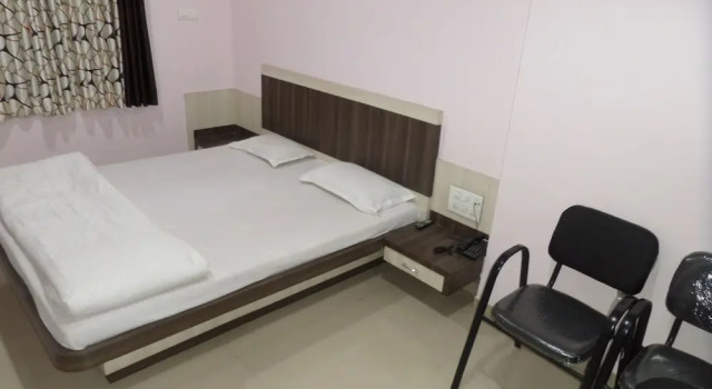 Номер Deluxe Hotel Amit Plaza